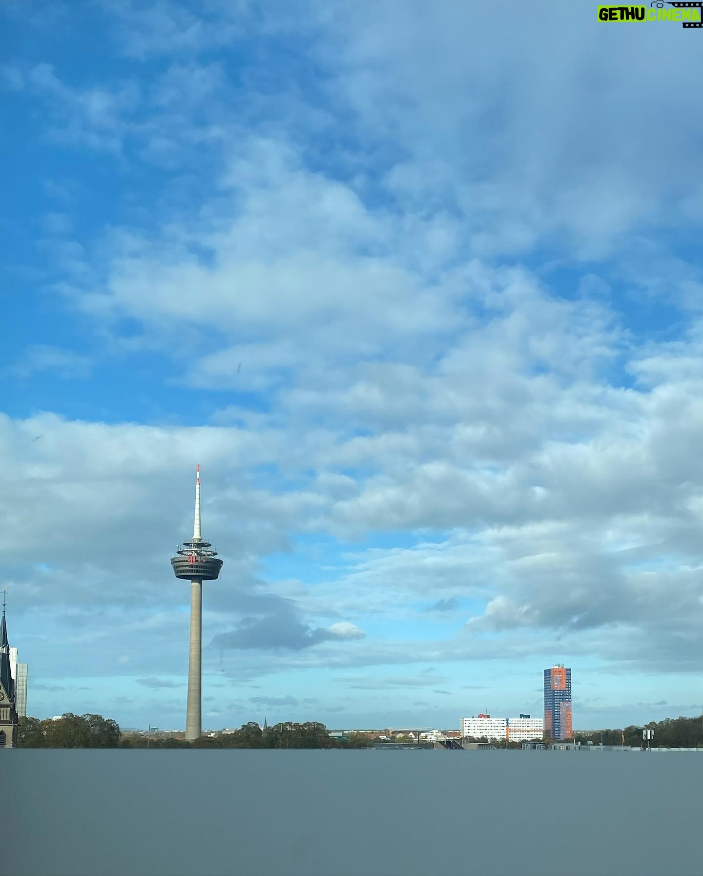Hazar Ergüçlü Instagram - 44 yeni Köln maale