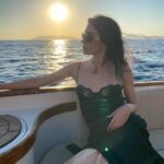 Hazar Ergüçlü Instagram - 🧛🏻‍♀️
