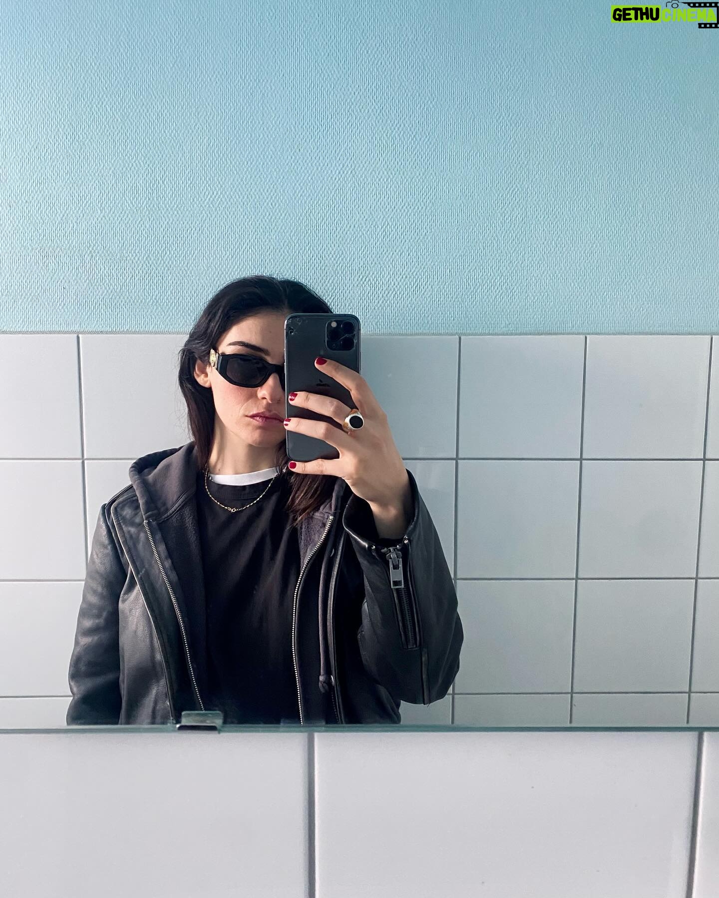 Hazar Ergüçlü Instagram - 44 yeni Köln maale