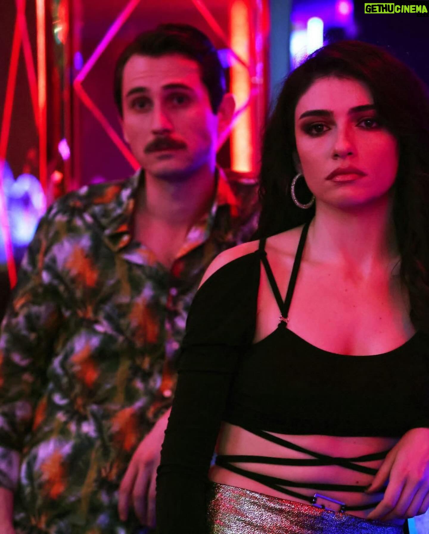 Hazar Ergüçlü - 151.5K Likes - 🎶💃🏿