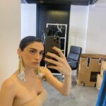 Hazar Ergüçlü Instagram – Backstage🔪 @soberdigital