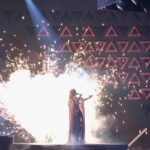 Hazel Brugger Instagram - Heute Abend um 20.15 Uhr gehts los auf @prosieben - ich hab es geschafft und letzte Woche Matthias Schweighöfer die Show gestohlen. Jetzt darf ich das WSMDS Staffelfinale moderieren 😎 Und das in der Prime Time, oh yeah Ich sag es mal so: Die Show wird wirklich sehr krass. Sehr krass gut (für Leute, die einen guten Geschmack haben). Also schmeißt euer Käsefondue an, packt die Nasenflöte aus und hockt euch mit der WG und Familie und dem Paketboten auf die Couch ❤️