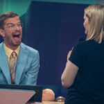 Hazel Brugger Instagram - Heute Abend um 20.15 Uhr gehts los auf @prosieben - ich hab es geschafft und letzte Woche Matthias Schweighöfer die Show gestohlen. Jetzt darf ich das WSMDS Staffelfinale moderieren 😎 Und das in der Prime Time, oh yeah Ich sag es mal so: Die Show wird wirklich sehr krass. Sehr krass gut (für Leute, die einen guten Geschmack haben). Also schmeißt euer Käsefondue an, packt die Nasenflöte aus und hockt euch mit der WG und Familie und dem Paketboten auf die Couch ❤️
