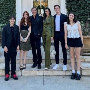 Heather Dubrow Instagram - Happy Thanksgiving from The Dubrow Family! We are so grateful to be together for the holiday, in good health and good spirits. Wishing you all the best for the upcoming holiday season! Also, sending a huge amount of love and thanks to all of YOU ! THANK YOU for supporting us, we are eternally grateful! ❤️🦃❤️