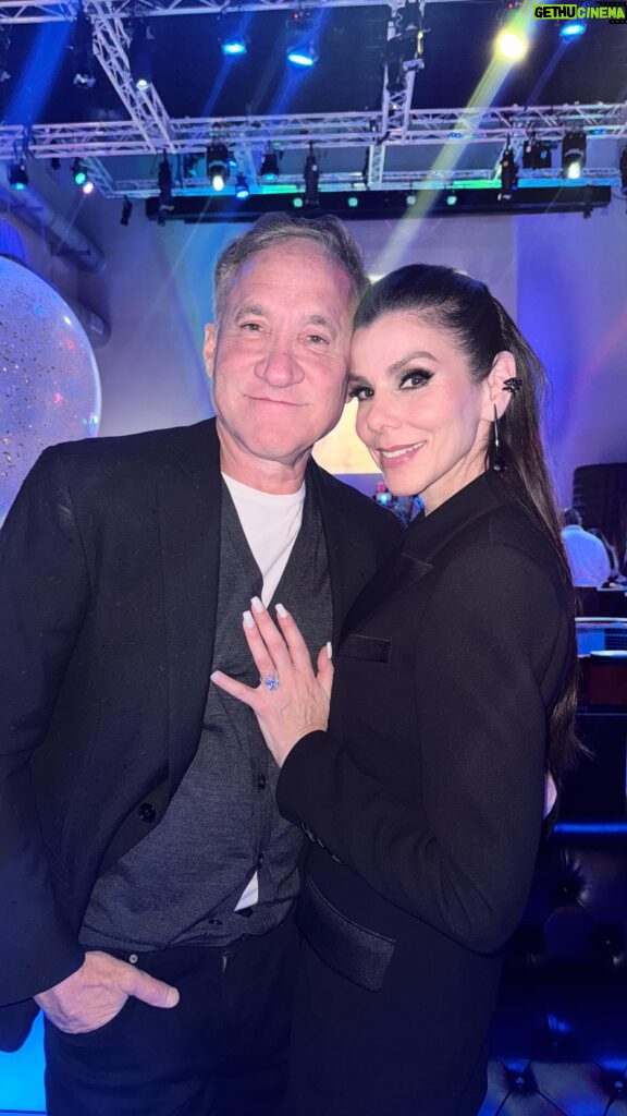 Heather Dubrow Instagram - Champs in hand… ALWAYS!!! Meanwhile @drdubrow is on his phone 🙄 No surprise with either of us 😂😂😂 Choose your character: are you more like ME or like TERRY???