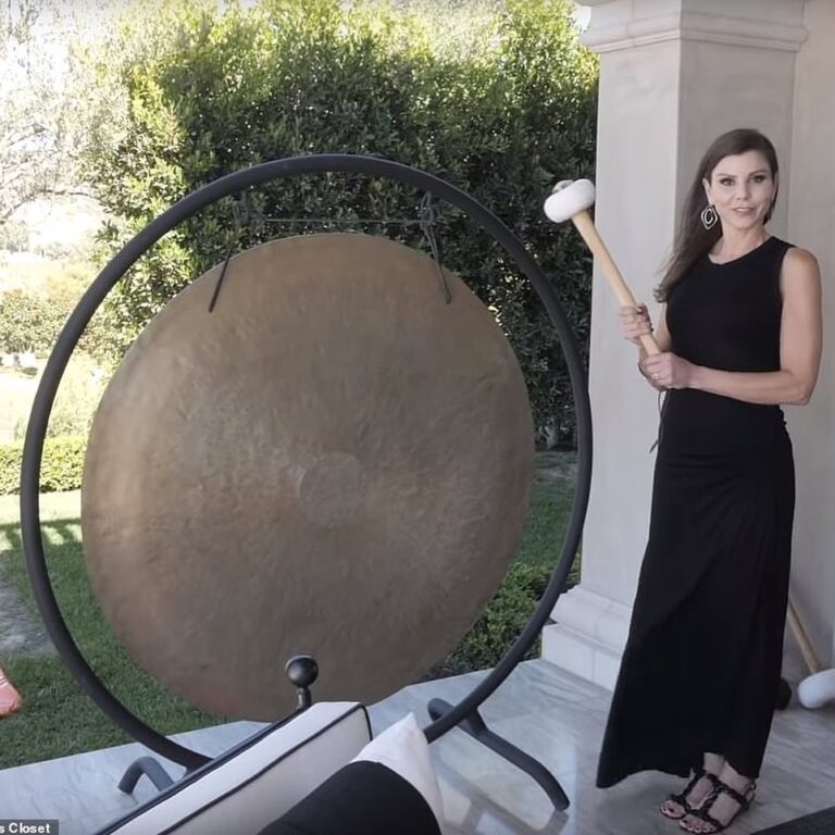 Heather Dubrow Instagram - The end of an era!!! Said goodbye to our home on this week’s episode of RHOC! What do you think I’ll miss the most…. 🤔OR if you have a favorite memory of Chateau Dubrow, tell me !!! I’d love to hear it ❤️❤️