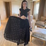 Heather Dubrow Instagram - I know it’s been an extremely heavy week 💔 So, to take a little break from the news, I’m here to bring you a small, feel-good distraction … fashion! I had so much FUN putting together the looks for my epic Paris trip - from dinner night one at @gigi_restaurant to the @louisvuitton fashion show and beyond (full recap on my podcast) ! Which look is your favorite? Which would you wear ? 1, 2, 3, 4, 5, or 6? **Special thank you to Christopher, Micki and my friends at Louis Vuitton for hosting me !