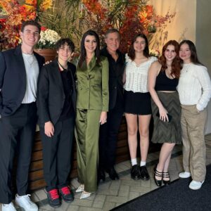 Heather Dubrow Instagram - Happy Thanksgiving from The Dubrow Family! We are so grateful to be together for the holiday, in good health and good spirits. Wishing you all the best for the upcoming holiday season! Also, sending a huge amount of love and thanks to all of YOU ! THANK YOU for supporting us, we are eternally grateful! ❤️🦃❤️