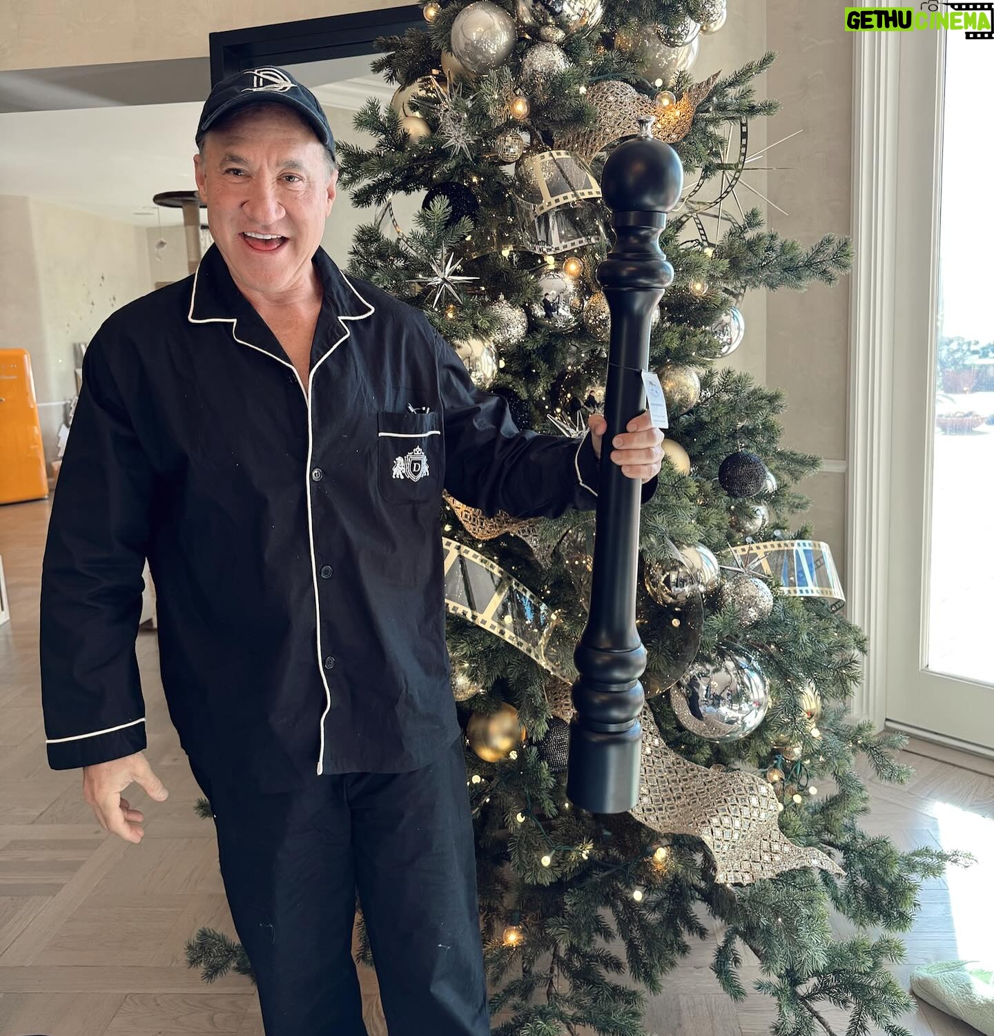Heather Dubrow - 39.9K Likes - & THAT’S A WRAP 🎬 on Christmas 2023!!! Happy holidays from us to you - I hope you all smiled as big as Terry did when he saw his giant pepper mill !! 😂 Wishing you a safe, happy, and healthy holiday… Love, The Dubrow Family ❤️❤️ ( LAST PIC is Terrys face as he sees how many gifts are under the tree 🤣🙏❤️)