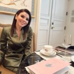 Heather Dubrow Instagram - A gifted experience is MY CUP OF TEA !!! @maxdubrow pulled my name for our family secret Santa exchange this year! Instead of getting a gift, she arranged for us to have High Tea at the very chic Peninsula Hotel! What a special and thoughtful idea! An afternoon of Champs, tea, finger food, and ALONE TIME with my oldest daughter ?!?! Yes please !!! ❤️❤️ Anyone else been gifted something like this before ? What’s your favorite? Spa day ? Shopping ? I want to know below !!!!