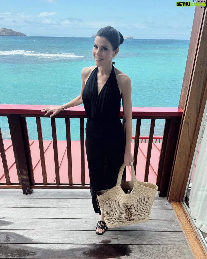 Heather Dubrow Instagram - Didn’t take many vacation pics - I really wanted to just enjoy - BUT wanted to show you how I showed up! Which of these looks is your favorite: 1, 2, or 3??