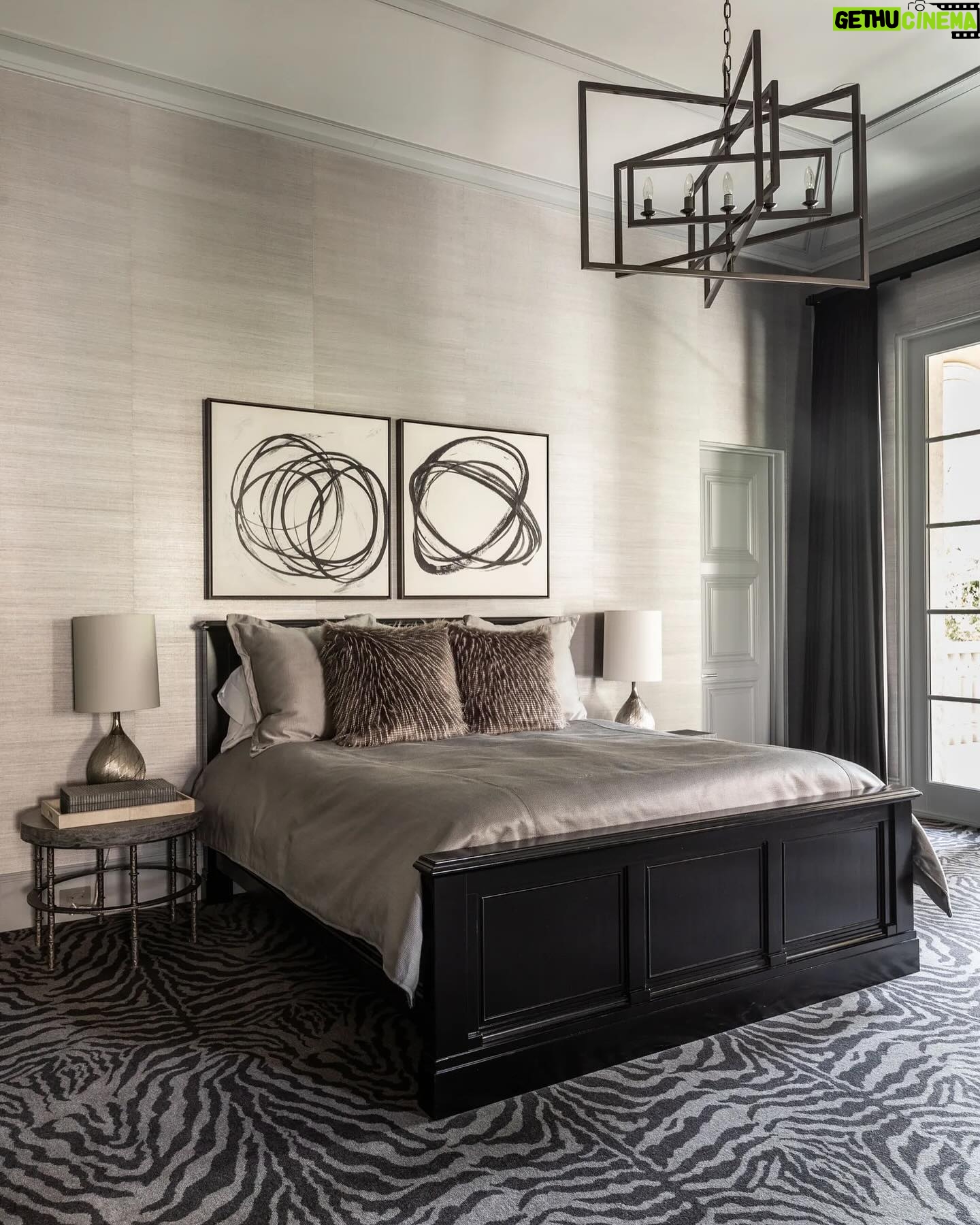 Heather Dubrow Instagram - Reminiscing WAY back to our old Newport house & what an honor it was to be featured in @archdigest – That being said… We have very some exciting projects coming up so I have home design on my mind !! And one thing about me is that I will forever love the process of building homes from scratch, designing spaces, blending interior design styles, making a house feel like HOME, and everything that comes with the home building process. SWIPE through for a little blast from the past… I always loved the dark wood exposed beams and still think about the closet !! Who remembers this home ??? I’d love to hear what your favorite design element is or how you would describe your home-style ! Let’s talk ❤️❤️