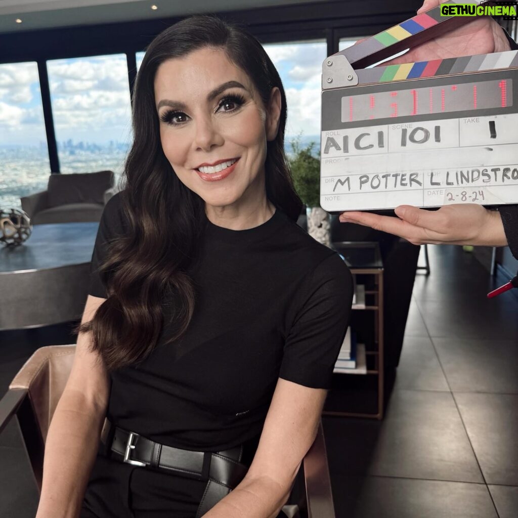 Heather Dubrow Instagram - I hate to be a tease BUT… I’m working on some projects that feel so aligned with my mission this year and who I am right now - CAN’T WAIT to share but if you’re seeing this - let this be your reminder that the energy you put out there is the energy you’ll get in return. We’re two months into the year and it’s NEVER too late to write down any goals you have !!! Start manifesting !! I’d love to hear them - share in the comments - say it OUT LOUD !!! 💃🏻💃🏻💃🏻