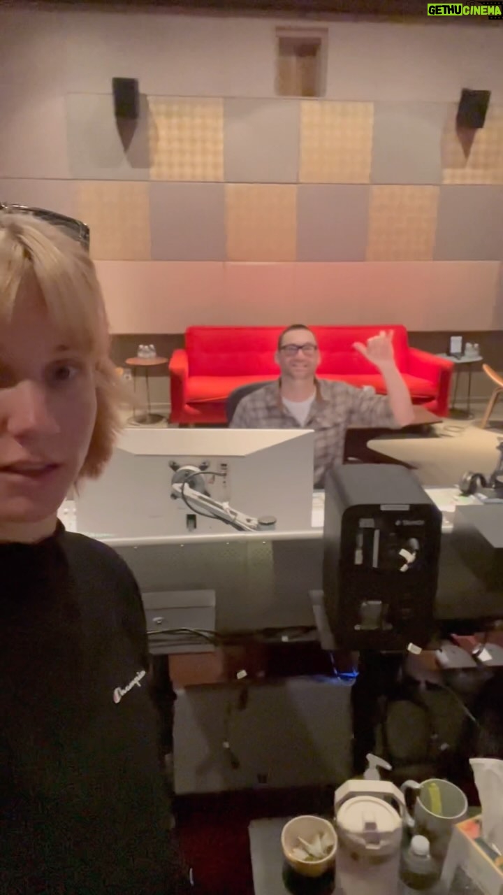 Heather Morris Instagram - Watch tonight’s episode of @sohelpmecbs 9PST..I have no idea what the episode is about because I’m not in it…but in the meantime, hope you get joy out of watching my excruciatingly long day in ADR @king_soundworks @paramountplus