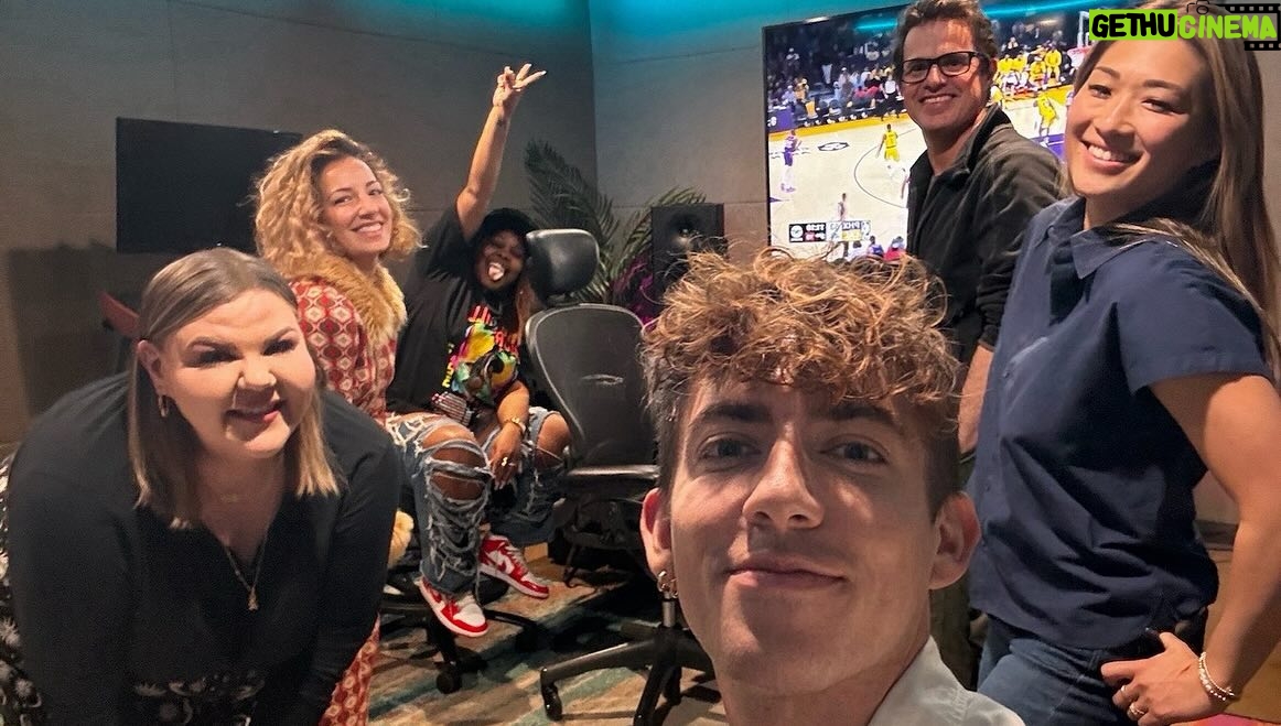 Heather Morris Instagram - We got to spend the day together with Naya’s voice blasting through the speakers, surrounded by that voice! Ugh, her voice. There’s just nothing better. Thank you for letting us take over your studio, @harmonysamuels and thanks for leading the way, @msamberpriley. We wanted to handle “Prayer For The Broken” with care, making sure not 1 vocal of Naya’s was touched. When @msamberpriley went into the booth and sang a harmony in the second verse we all stopped and looked at each other - hearing them together again, for a brief moment the smiles we’d slapped on to get through the day broke. The world is a better place because Naya was in it and we all got to bear witness to her incredible gifts. Thank you to @isaachasson1 & @lindyrobbins123 who made such an incredible song and have agreed to donate all of their proceeds to @alexandriahousela. May her legacy live on in all of us and each time you blast her music, watch a scene, or share a memory ♥️ Merry Snixxmas! Links in bio to stream and to donate to @alexandriahousela! A HUGE thank you to all of those who donated their time and talents to make this all come together: “Prayer For The Broken” Producer & writer: @isaachasson1 Writer: @lindyrobbins123 Engineer: @itsfrankturbo Master: @masteredbyjoebozzi Studio: @harmonysamuels Video content shot by: @alexroselang Edited by: @justinthorneme Cover art: @solmaz_saberi Logo: @heylazyboys And an extra special thank you to @isaacstartime, @jrregisford & @matthodgson2007 for putting all the pieces together!