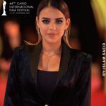 Heba ElSisi Instagram - من السجاده الحمراء لفيلم جلال الدين في مهرجان القاهره الدولي في دورته ٤٤ From the red carpet of Jalal El Din at the 44th Cairo International Film Festiva @cairofilms Outfit Desinger @samo_hagras Jewerly @saranadiamond Hair & makeup @alsagheersalons @mostafaalsagheer Makeup @bijouxandrawss_makeup_artist Clutch @taleed_lamya Taken by @middleeastunderground @islamsaid @cairofilms @islamsaeid @ahmedraafat4 #hebaelsisy #cairofilmfestival #redcarpet #movies #cairo🇪🇬 #egypt