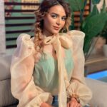 Heba ElSisi Instagram – #بنشتري راجل يوم السبت والاحد والاتنين علي قناه الشمس الساعه الرابعه عصرا 
#bnshtry_ragel On Saturday, Sunday and Monday on Al Shams channel at 4 pm
#هبه_السيسي #قناه_الشمس 
#hebaelsisy #alshamschanel