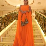 Heba ElSisi Instagram - Who loves orange color? 🍊 Beautiful dress @ghaly_official30 @ghaly_fashion_designer Makeup artist @gygyawed.makeupartist Hairstyle Mina @richardelboustanylive Photographer @azmycam Styling by @by_lamiskhalil #hebaelsisy #houtecouture #makeup #hair #egypt