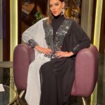 Heba ElSisi Instagram - #برنامج_هندسه_الكون Abaya @hanan__elfarra Earing @taleed_lamya Makeup @asmaa_said_33 Location @alshamseg #hebaelsisy #alshamschanel