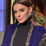 Heba ElSisi Instagram - #برنامج_هندسه_الكون Abaya @hanan__elfarra Earing @taleed_lamya Makeup @asmaa_said_33 Location @alshamseg #hebaelsisy #alshamschanel