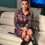 Heba ElSisi Instagram - من كواليس برنامج بنشتري راجل علي قناه الشمس Behind the scenes of program @bnshtryragel on @alshamseg Outfit @world.of.fashion12 Makeup @waleedeltorkybeautysalon Hair @amer.6077 #hebaelsisy #bnshtry_ragel #بنشتري_راجل #alshamschannel