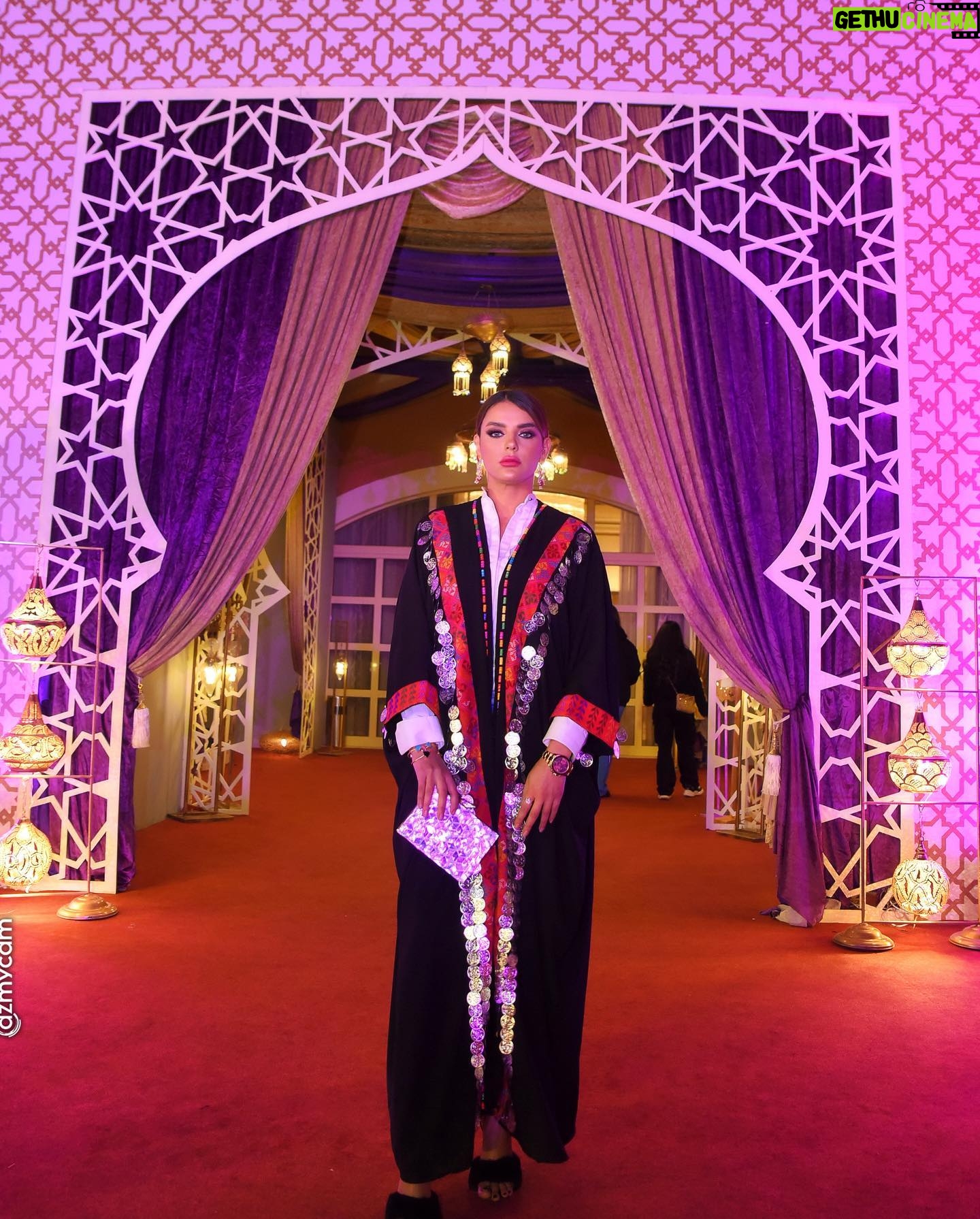 Heba ElSisi Instagram - #ramdannights @madinatygolf Kaftan @marwaalhawarydesigns Makeup @nesrine_makeup_artist Eearing & bangles & clutch @taleed_lamya Taken by @azmycam @mahmoud.hassaballah @aminmohamedphotography #hebaelsisy