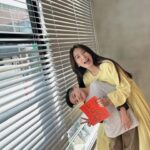 Hebe Tien Fu-chen Instagram - 立春 謝謝時光如此慷慨 帶給我們這般豐盛 謝謝你們如此有愛 給了我充滿陽光的美好午後 #勁寶的招財很有力 #感覺真的會招財進寶