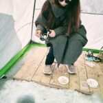 Hebe Tien Fu-chen Instagram - 阿寒湖 冰釣 🧊🎣 釣魚是一場心理活動 需要專心、耐心 、平常心 第一次冰釣的我 心裡不斷上演各種小劇場 不停矛盾拉扯 自我批判 自覺殘忍 自省貪婪 最後 覺得庸人自擾 問同學們，我這樣究竟是什麼狀況？什麼症頭？ 他們說： “其實感覺妳很純真！” “會不會是無病呻吟？” “所有人事物都有它存在的意義。 妳存在的意義是唱歌， 我存在的意義是做半導體IC， 魚的存在也有他的意義， 只要對任何事都抱著感恩的心就好。” #阿寒湖 #冰釣 #感恩的心