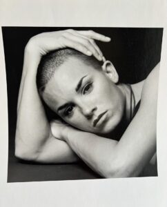 Heidi D'Amelio Instagram - Throwback to my shaved head days …should I bring this look back?? #TBT