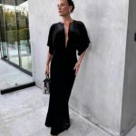 Heidi D'Amelio Instagram - When sleek & chic is also comfy🖤 glam by me