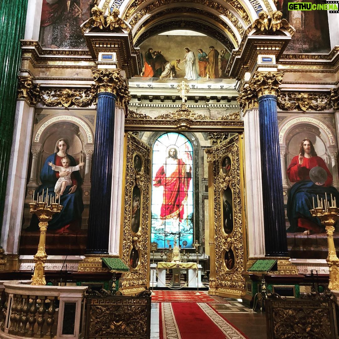 Helen Mirren Instagram - for those of you who enjoyed nick cage as Jesus here he is in situ. in St Issacs cathedral