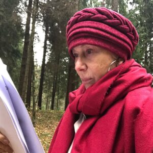 Helen Mirren Instagram - learning lines in Latvia