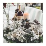 Helene Fischer Instagram – Gestern haben wir mein Album „Rausch“ mal ganz in Ruhe genossen und heute läuft schon den ganzen Tag „Weihnachten“ in Dauerschleife! Ich bin so unfassbar stolz auf diese zwei Werke, habe ich jetzt erst wieder gemerkt, mit wieviel Magie und Liebe speziell diese zwei Alben entstanden sind. Bewusst mal Zeit nehmen und einfach nur Musik hören – purer Genuss. Bin so dankbar heute und ab jetzt beginnt die schönste Zeit im Jahr✨
Ich wünsche euch von Herzen einen wunderschönen 1. Advent🕯
Macht’s euch gemütlich💛