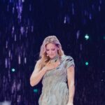 Helene Fischer Instagram – Was soll ich sagen…
Die Erinnerungen des letzten Jahres sind immer noch so präsent und ich werde wohl noch das ganze Jahr davon zehren, denn diese intensive Zeit mit euch hat schon jetzt einen ganz besonderen Platz in meinem Herzen. 
Ich könnte heulen, während ich das hier schreibe…
Ich hoffe, ihr könnt sehen und spüren wieviel Passion und Liebe hinter dieser Show steckt. 
Alles was ich liebe und mich ausmacht, ist für immer festgehalten! 

An die vielen Fans, die die Show gesehen haben und mein wundervolles Team:

Dieses Werk hier ist mein Dank an euch! Das war UNSERE Show🤍 
RAUSCH – Live 2023

Habt ALLE viel Spaß damit💥

📸: @sandraludewigofficial