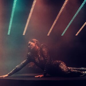 Helene Fischer Instagram - Wenn ihr "Im Rausch der Sinne" am Wochenende verpasst habt, dann könnt ihr euch den Musikfilm noch immer in voller Länge in der ZDF Mediathek anschauen. Danke für all eure bisherigen, tollen Reaktionen darauf. Das bedeutet mir wirklich viel. ⁣
🌈 ➞ https://h-f.link/im-rausch-der-sinne