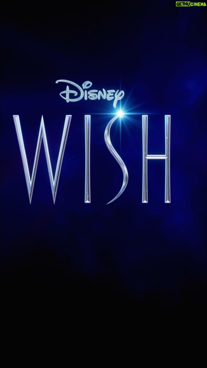 Helene Fischer Instagram - Ihr Lieben, Es ist endlich soweit – der brandneue Disney-Film „Wish“ erobert die Kinoleinwände. 🎥 Ich bin mit Disney-Songs aufgewachsen, sie haben mich durch meine Kindheit begleitet und wieder darf ich ein Teil eines wundervollen Projekts von Disney sein. Ich durfte nämlich das Lied „Weil der Wunsch es wert ist“ für diesen tollen Film singen. 🎶 „Wish“ ist ein wunderschöner Film über Freundschaft und Liebe sowie darüber, dass es sich lohnt, unbeirrbar an seinen Träumen festzuhalten. 💭 Das offizielle Musikvideo zu „Weil der Wunsch es wert ist“ findet ihr übrigens direkt auf YouTube. Möge „Wish“ eure Herzen berühren und euch mit Freude erfüllen! ❤️ Wir sehen uns im Kino! 🍿 Eure Helene #wishdisney