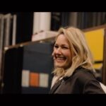 Helene Fischer Instagram – Guten Morgen ihr Lieben, 
heute ist 🌲Weihnachten🌲
Ich wünsche euch von Herzen ein ganz besonders liebevolles Weihnachtsfest und noch genussvolle Feiertage mit euren Liebsten✨
Hier kommt extra für euch noch ein letztes kleines Snippet aus Montreal.
Wir sehen uns dann im nächsten Jahr💝
Eure Helene