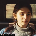 Helin Kandemir Instagram - Merhaba,şahane haberlerim var! 20.uluslararası @tuerkfilmfestivalfrankfurt kapsamında en iyi kadın oyuncu ödülünü kızkardeşlerimle beraber paylaşıyorum! Geçen sene yine aynı heyecanı @istanbulfilmfestivali_ kapsamında paylaşmışız✨Yine çok gururluyum,çok mutluyum! Bambaşka,çok kıymetli bir yolculuk deneyimledim bu filmle.. Ne güzel inandınız bana..❤️ Her birinize kocaman sarılıyorum,çok teşekkür ederim! @eminalperofficial @eceyuksel @cemreebuzziya___ @zumrutburul @ezgibaltas @nadir_operli @mufitkayacan @kayhanacikgoz @em_alper @eniskos @enginpalabiyik