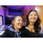 Helin Kandemir Instagram – Bütün ekibim,parıl parıldınız. Şimdi hepinizi anlatırsam ağlayacağım 🥹
Bir kere bile kalbimi incitmediniz,biz kırdıysak bağışlayın..Öpüyorum o saygı ve sevgi dolu kalplerinizden.
Her şeye güldüğüme de bakmayın tamam mı duygusalım aslında🥲
Sizi yıldızlar kadar çok seviyorum..⭐️♥️
#privatelesson şimdi @netflixturkiye ‘de yayında! 
İyi repolar:) 🤘🏽