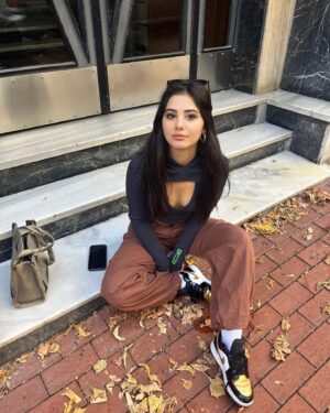 Helin Kandemir Instagram - Güldük ☯️