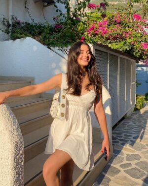 Helin Kandemir Instagram - Gün gidiyoor :):)🤍