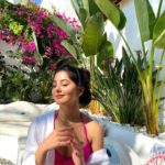Helin Kandemir Instagram - Saçlarımızda deniz tuzu 🤍🌊🌻🥹💕