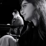 Helin Kandemir Instagram – Gerçekten oldu 🐳🤍
Bütün “ başarabilecek miyim” lerimden buketler yapıp yoluma seren,ve bu şahane derinlikli karakteri elimi sıkı sıkı tutarak bana emanet eden canım İbo’m @ibrahimcicek 
Sana çok ama çok hayranım :’) Sonsuz teşekkür ederim..🤍

Enis,Şebnem,Yağız ve Emine 
Sahnede göz göze olacağımız her an için ne kadar şanslı hissettiğimi anlatacak bir kelimem bile yok defterimde.İyi ki varsınız,çok teşekkür ederim.🤍

Bütün prova süreci boyunca kalpleriyle çalışan ve ellerini omuzlarımızdan hiç çekmeyen canım ekibim,her birinizin emeğinden ve o güzel kalbinden kocaman öpüyorum ..🤍

İyi ki vardın babacım..🤍
Dün seyircilerin arasında o koca güzel gözlerini gördüğüme de yemin edebilirim.🌹

Balina- sezon boyunca @zorlupsm Turkcell platinum sahnesinde!  Bir veda, bencillik, yalnızlık, özlemek, Moby Dick, çok özlemek, utanmak, çok ama çok özlemek…