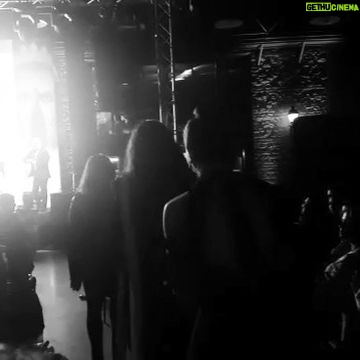 Helin Kandemir Instagram - @istanbulfilmfestivali_ kapsamında En İyi Film, En İyi Yönetmen, En İyi Kadın Oyuncu ve En İyi Müzik ödülleri kızkardeşlerin!! ❤️ Çokça heyecan ve Şükran..İçime çiçek açtıran bir sürü duygu..Teşekkür ederiz! #kızkardeşler @eminalperofficial