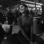 Helin Kandemir Instagram – Işıl ışıl fer bileklerimde,ellerimde.