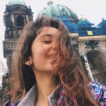 Helin Kandemir Instagram – Berlin / 13.02 /  Bi de bu fotoğrafa bakmak beni mutlu ediyoor 🌞