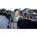 Henry Lau Instagram - @amiparis 🧚🏼‍♂️🧚🏻💚