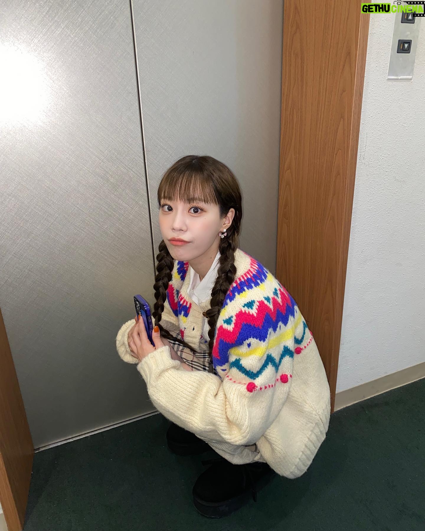 Heo Young-ji Instagram - Tokyo! あしたもよろしく✌️