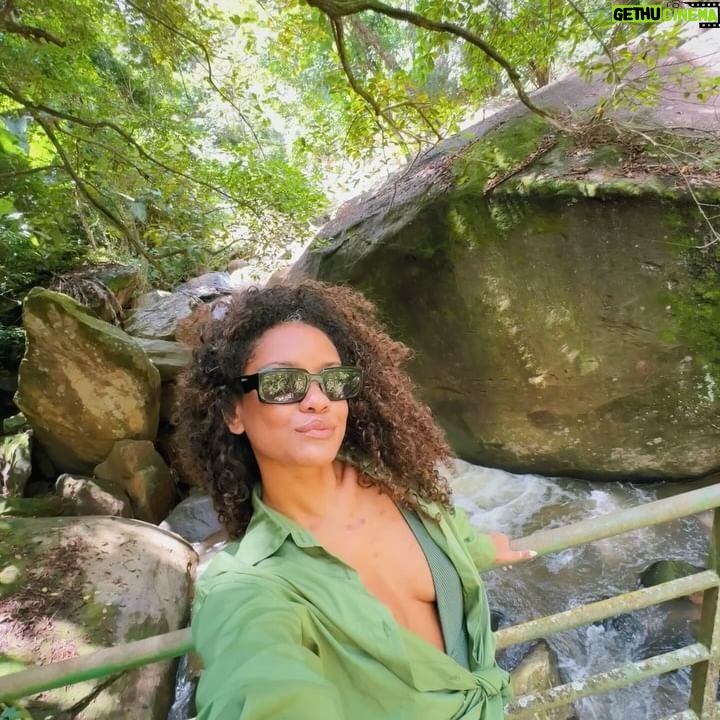 Heslaine Vieira - 16.3K Likes - No último domingo de verão um dump da minha estação preferida 🌻☀️