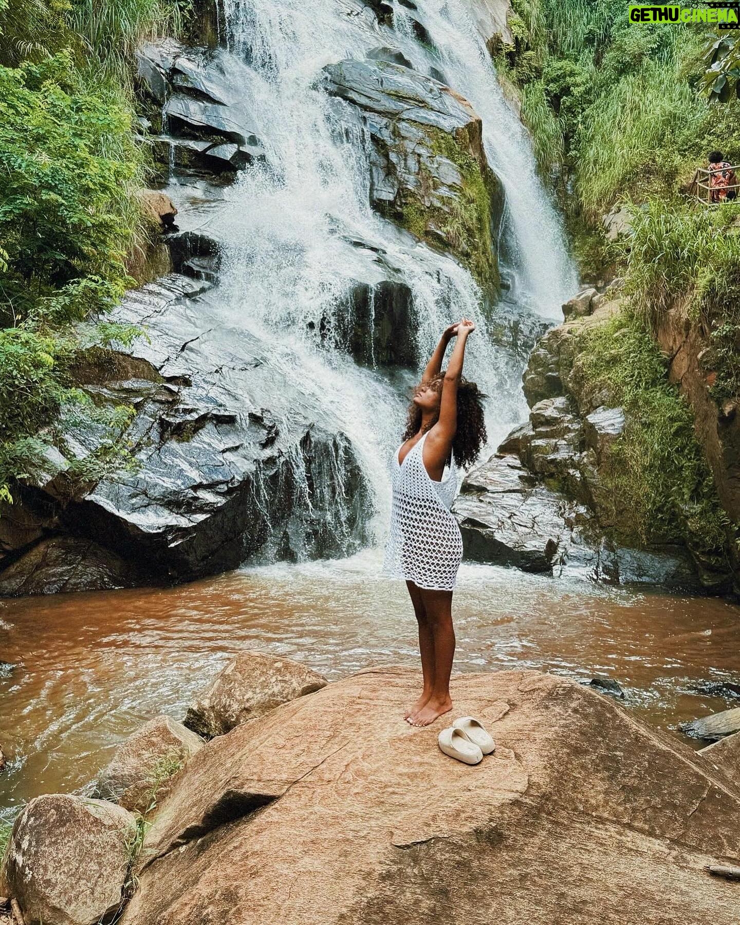 Heslaine Vieira - 16.3K Likes - No último domingo de verão um dump da minha estação preferida 🌻☀️